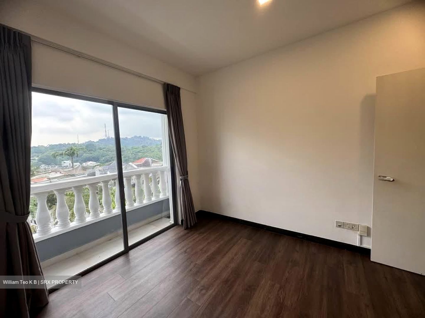 La Suisse (D11), Terrace #562062291